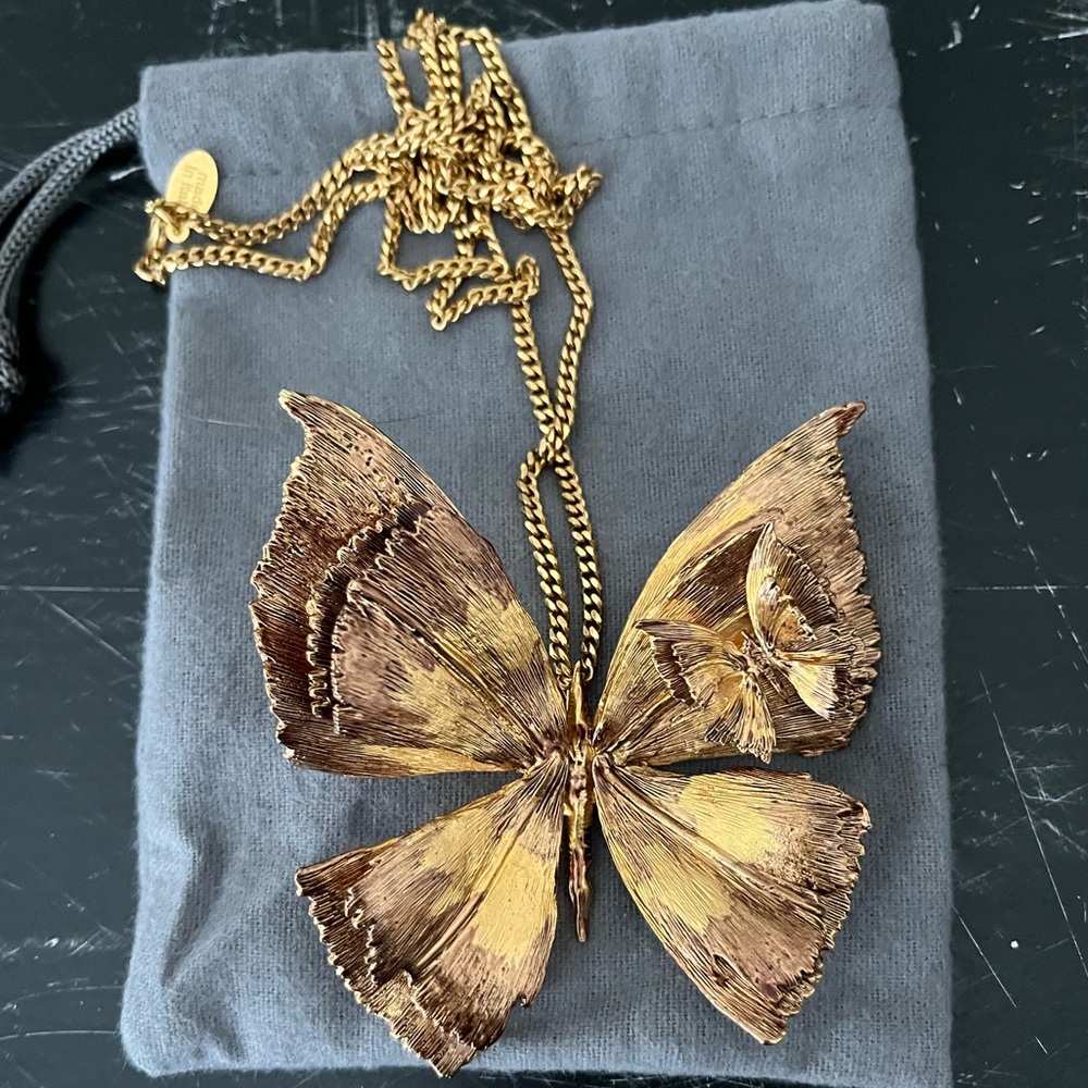 Alexander McQueen Butterfly Necklace - Picture 2 of 12